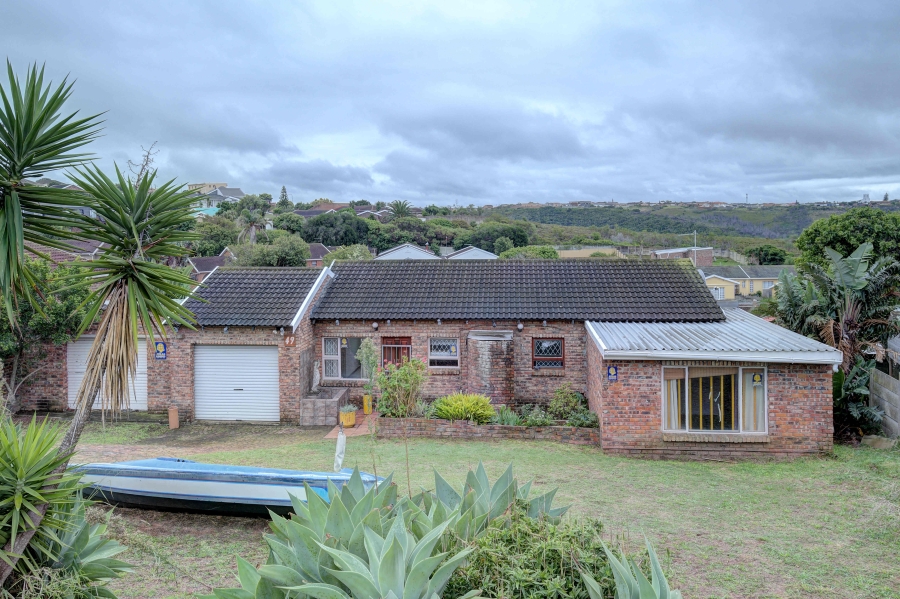 3 Bedroom Property for Sale in Western Hills Eastern Cape